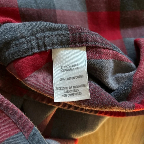 Wind River | Modern Fit Black & Red Plaid 100% Cotton ButtonUp Long Sleeve Shirt - Picture 6 of 8